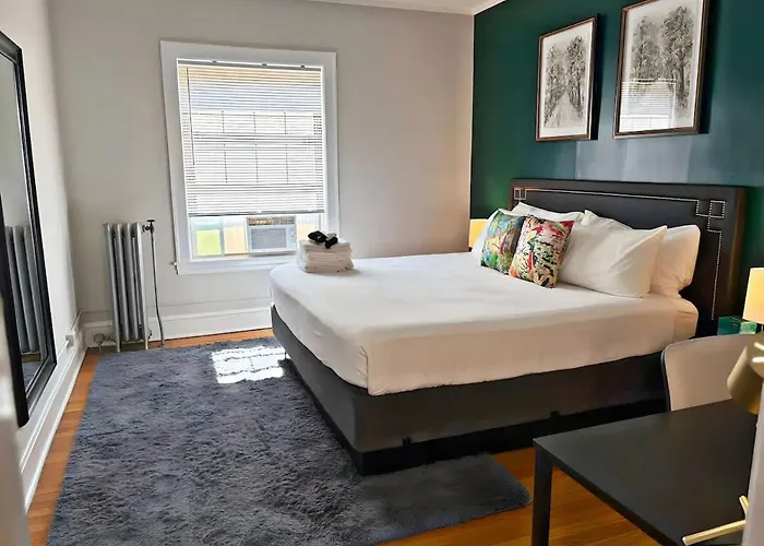 Апартаменты Perfectly Located 1-bedroom Unit - Hinman D2