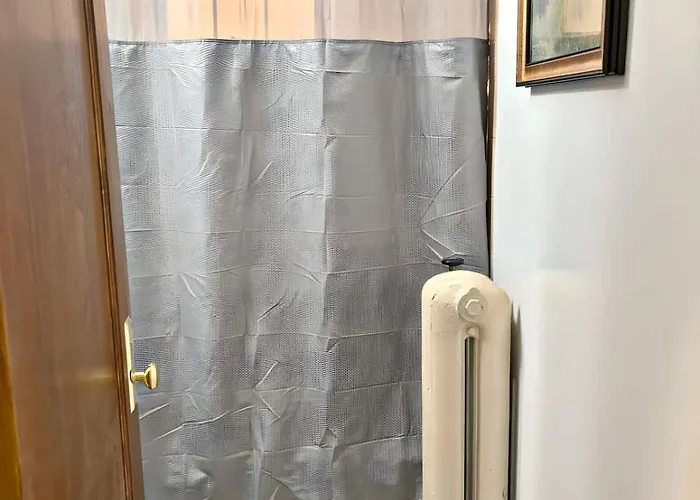 Perfectly Located 1-bedroom Unit - Hinman D2 Эванстон